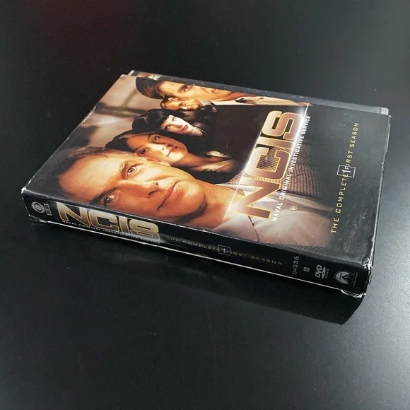 NCIS - The Complete First Season - Picture 3 of 16